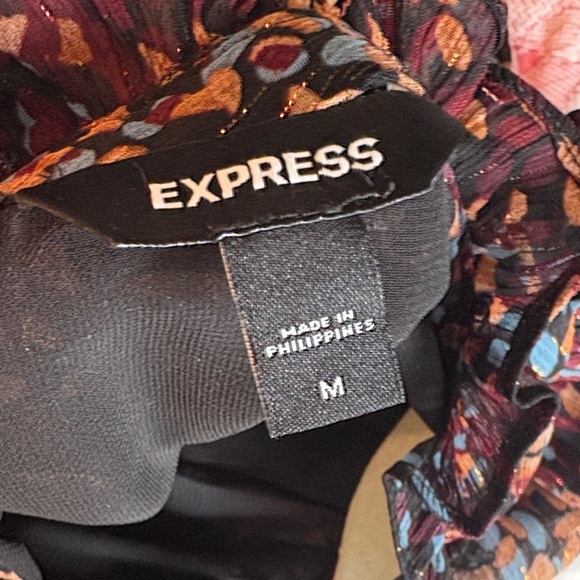 Express Ruffle Mock Neck Flutter Sleeve Blouse Women’s Medium - Picture 8 of 10